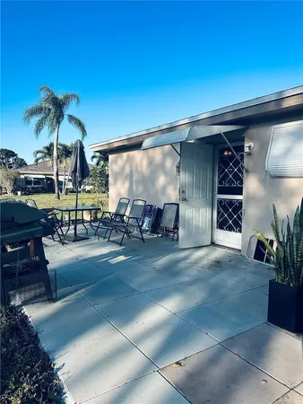 $2,100 | 1252 Club Drive West, Unit D, Delray Beach, FL 33445