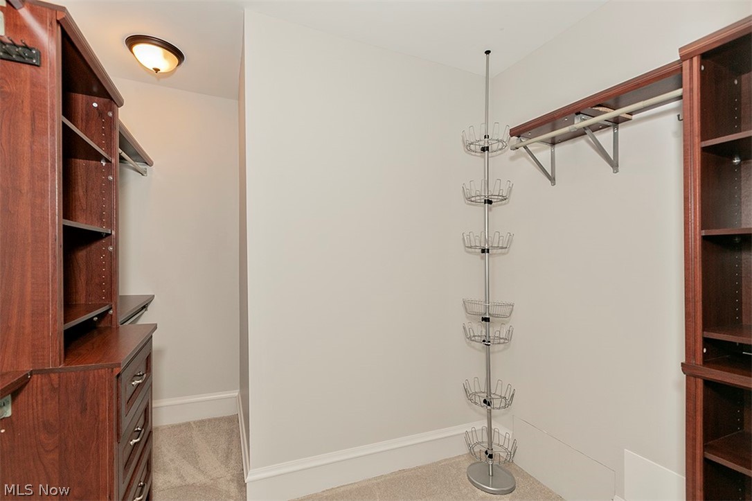 2931 Sedgewick Road Cleveland, OH 44120 - Photo 18 of 35 Gallery Image 18