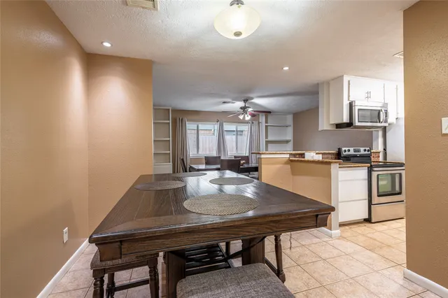 $220,000 | 4908 Holly Park Drive, Pasadena, TX 77505