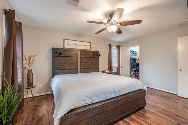 $220,000 | 4908 Holly Park Drive, Pasadena, TX 77505