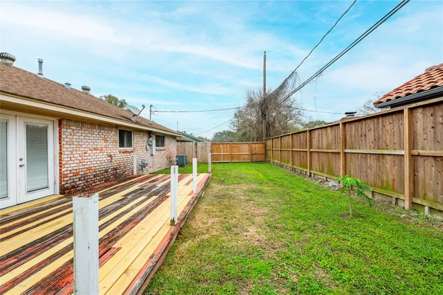 $220,000 | 4908 Holly Park Drive, Pasadena, TX 77505