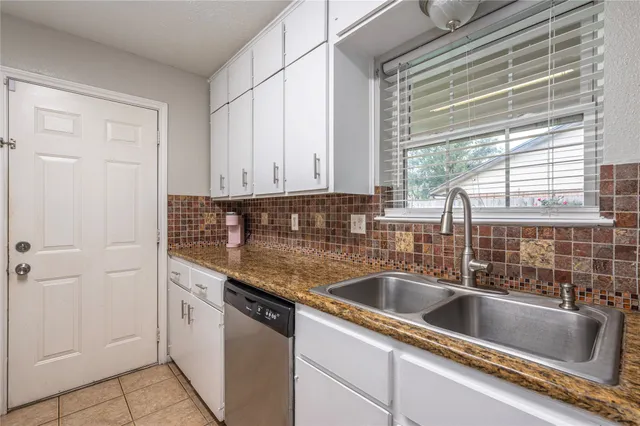 $220,000 | 4908 Holly Park Drive, Pasadena, TX 77505