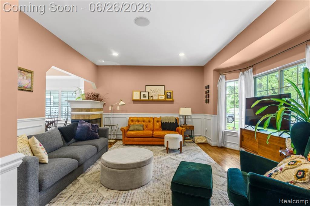 124 Woodside Road Royal Oak, MI 48073 - Photo 6 of 41
