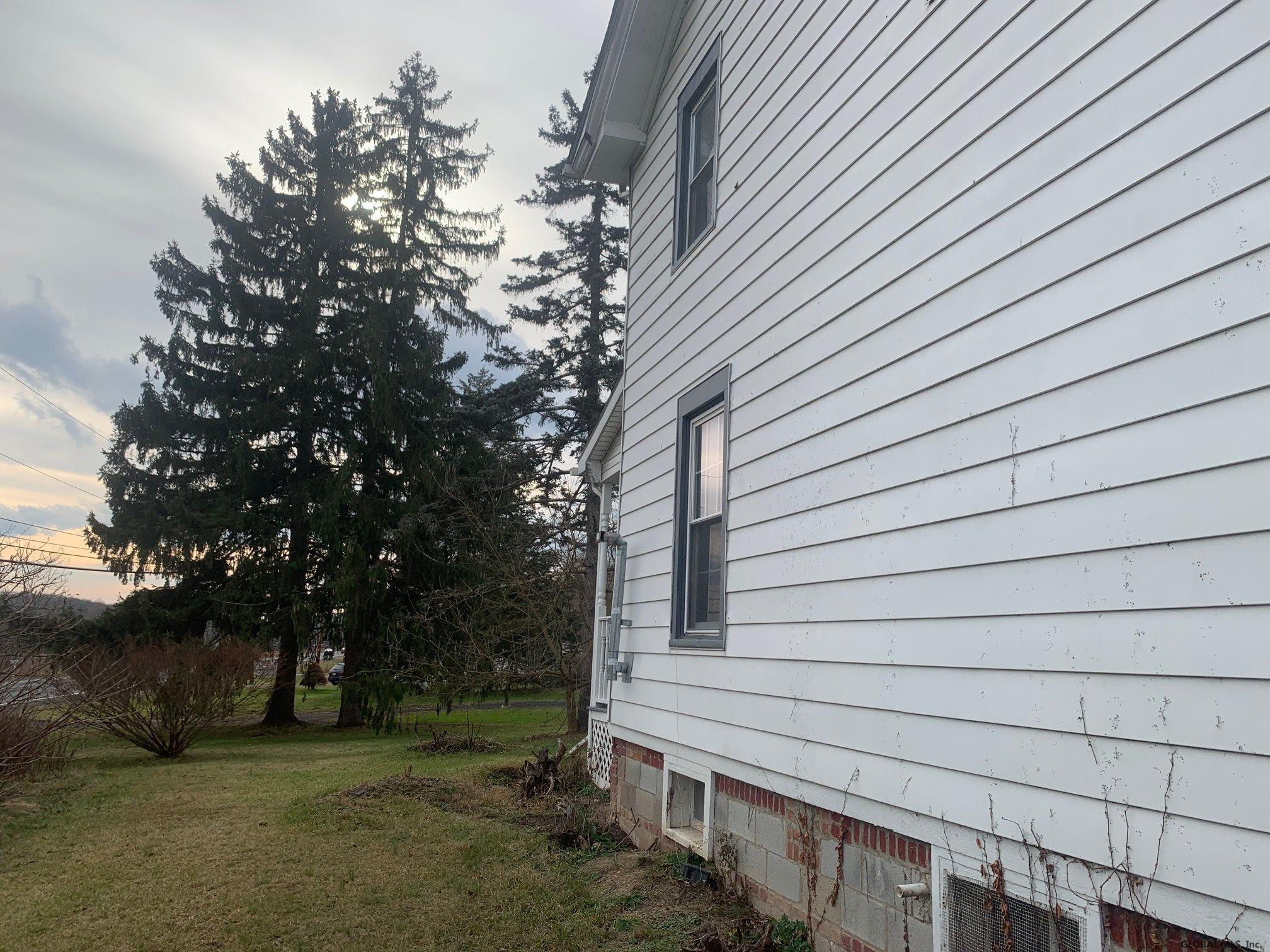 9377 Rte 9W Athens, NY 12015 - Photo 11 of 38 Photo 11