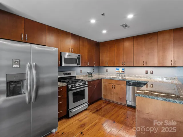 $655,000 | 100 Coxe Avenue, Unit 306, Asheville, NC 28801