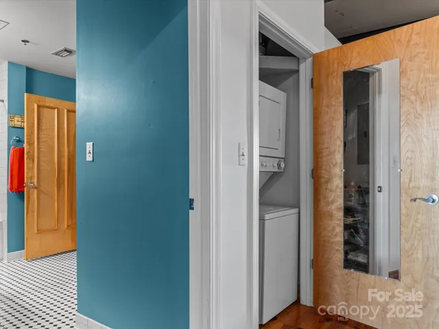 $655,000 | 100 Coxe Avenue, Unit 306, Asheville, NC 28801