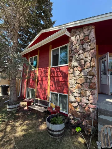 $325,000 | 2924 Herrington Drive, Casper, WY 82604