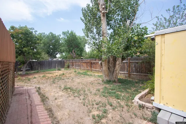 $325,000 | 2924 Herrington Drive, Casper, WY 82604