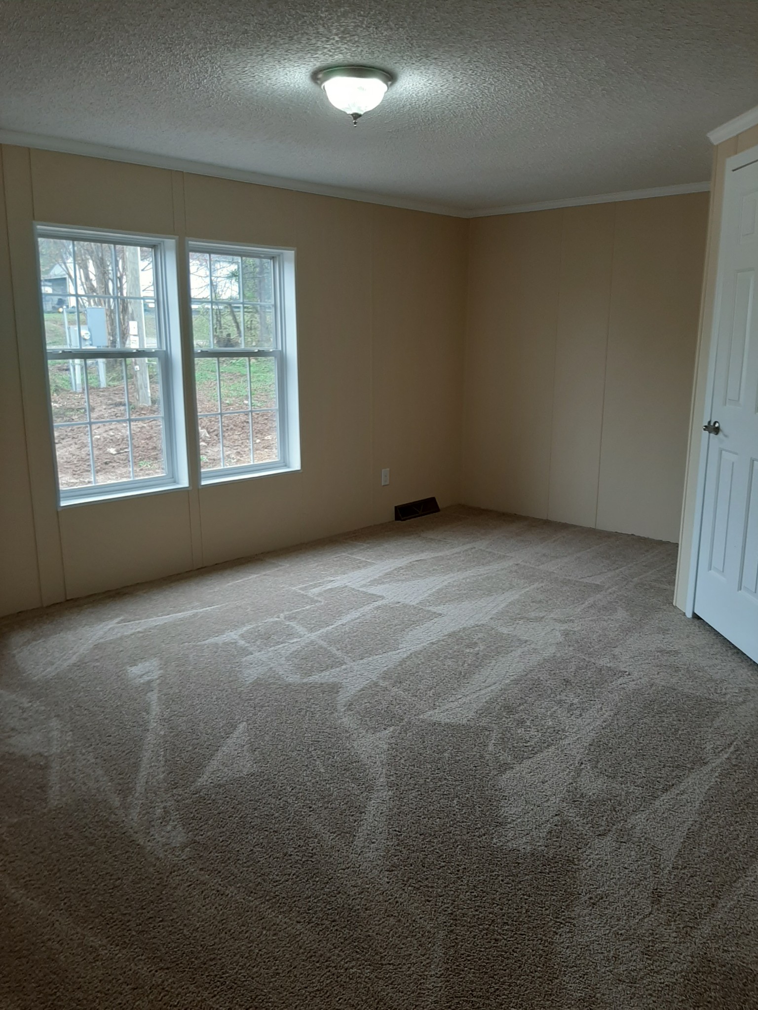 4354 Cainsville Road Lebanon, TN 37090 - Photo 15 of 26 an empty room with windows