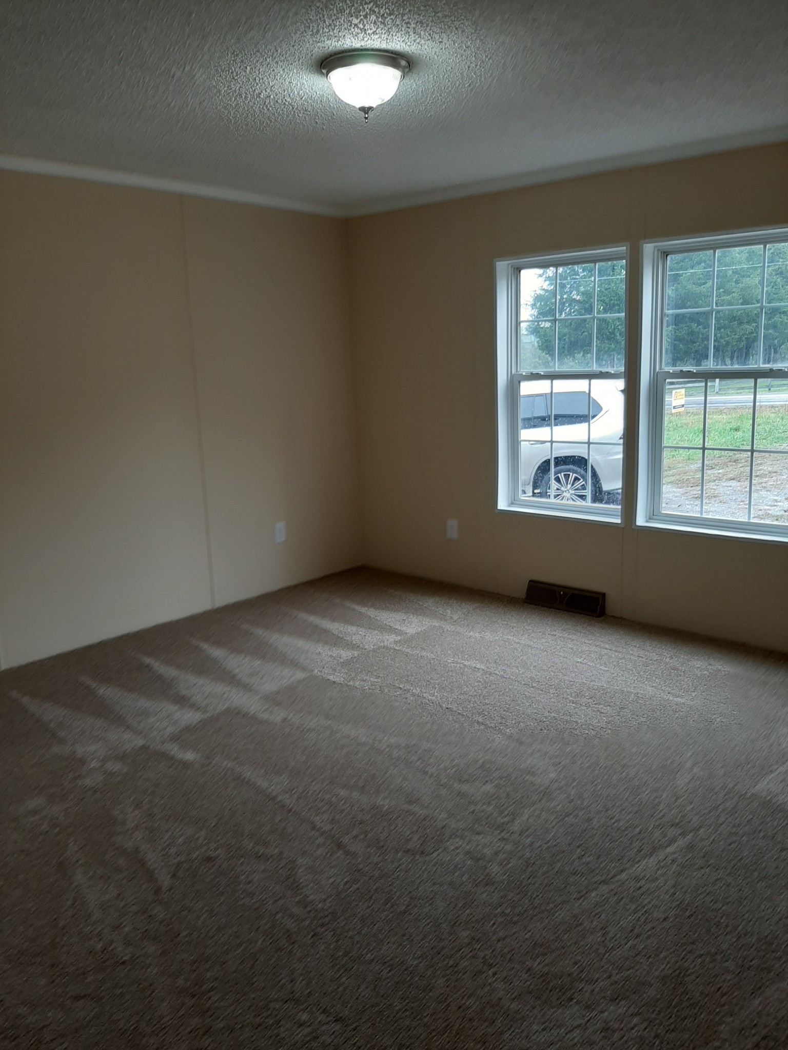 4354 Cainsville Road Lebanon, TN 37090 - Photo 20 of 26 an empty room with windows
