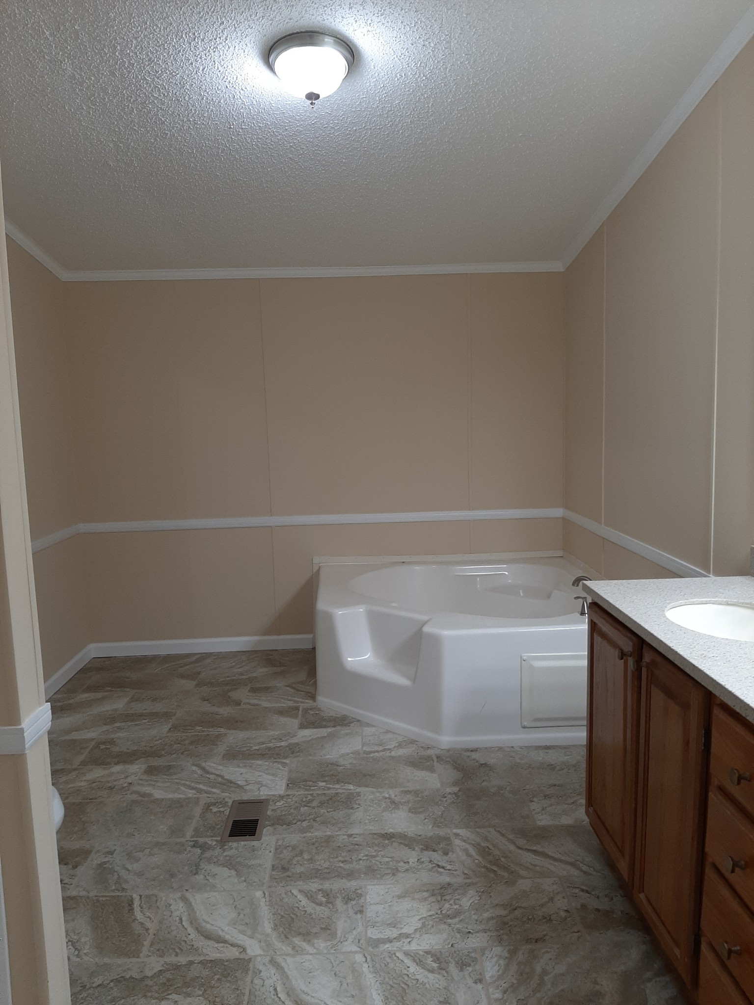 4354 Cainsville Road Lebanon, TN 37090 - Photo 3 of 26 a view of walk in closet