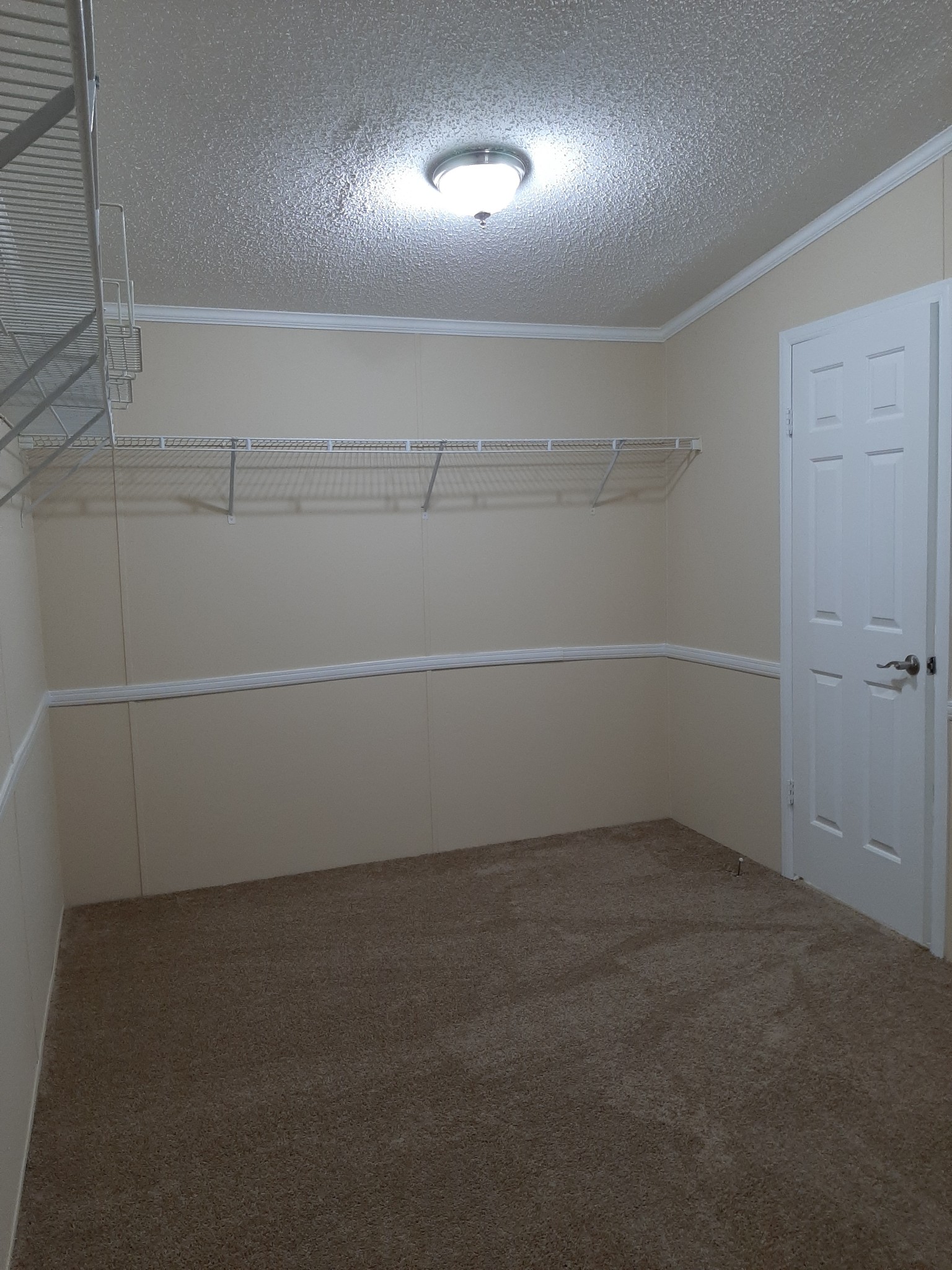 4354 Cainsville Road Lebanon, TN 37090 - Photo 6 of 26 an empty room with an entryway