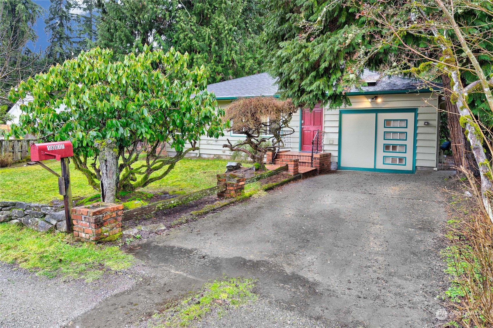 18917 107th Avenue Northeast Bothell, WA 98011 - Photo 3 of 39 Gallery Image 3