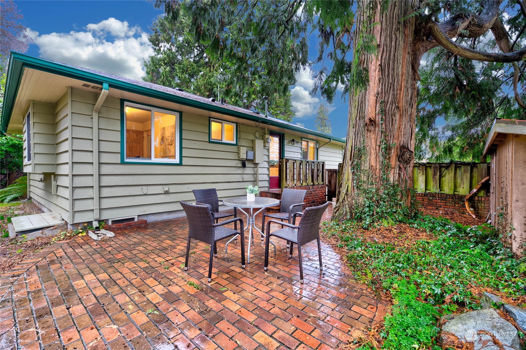 18917 107th Avenue Northeast Bothell, WA 98011 - Photo 34 of 39 Gallery Image 34