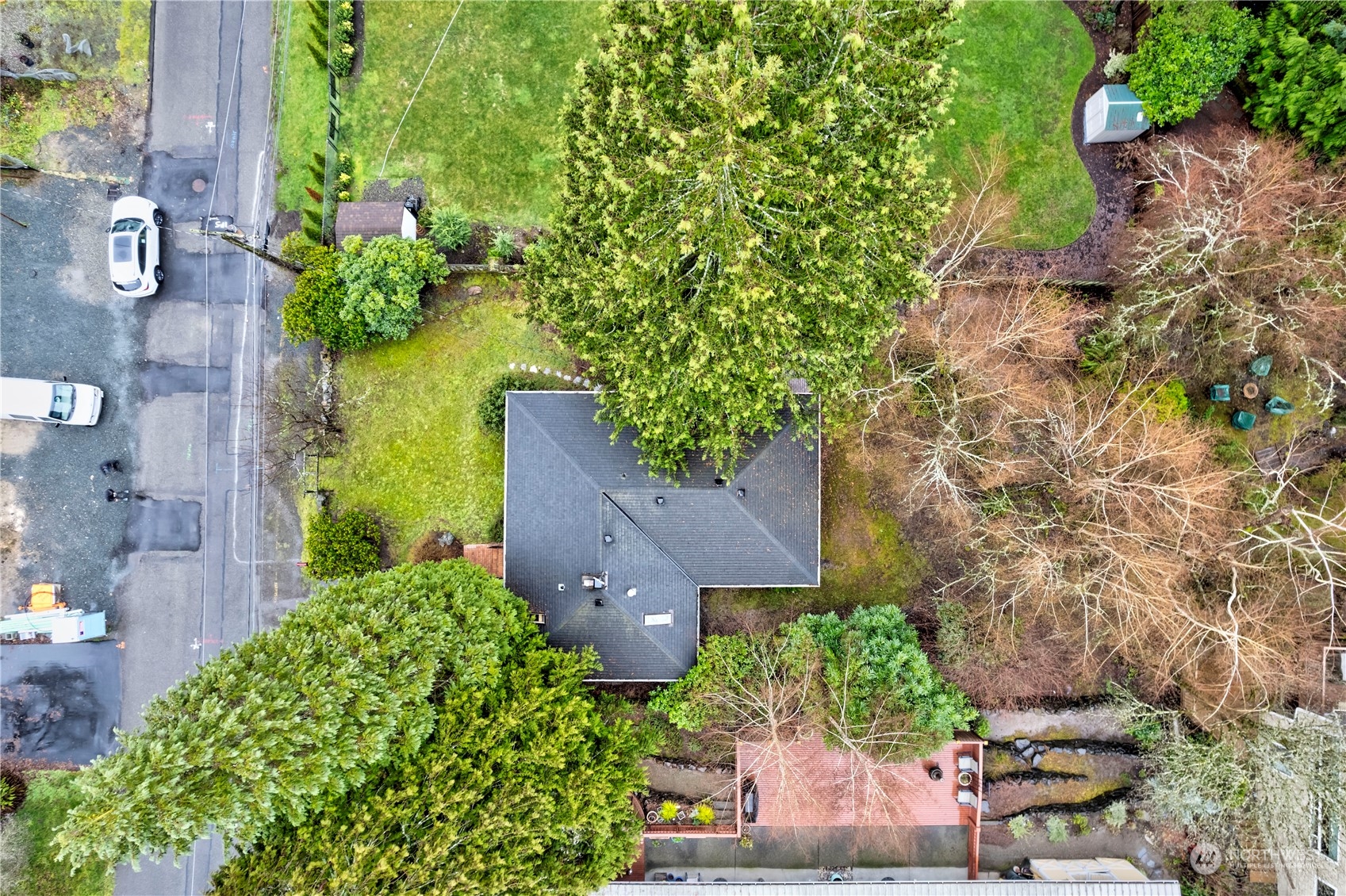 18917 107th Avenue Northeast Bothell, WA 98011 - Photo 36 of 39 Gallery Image 36