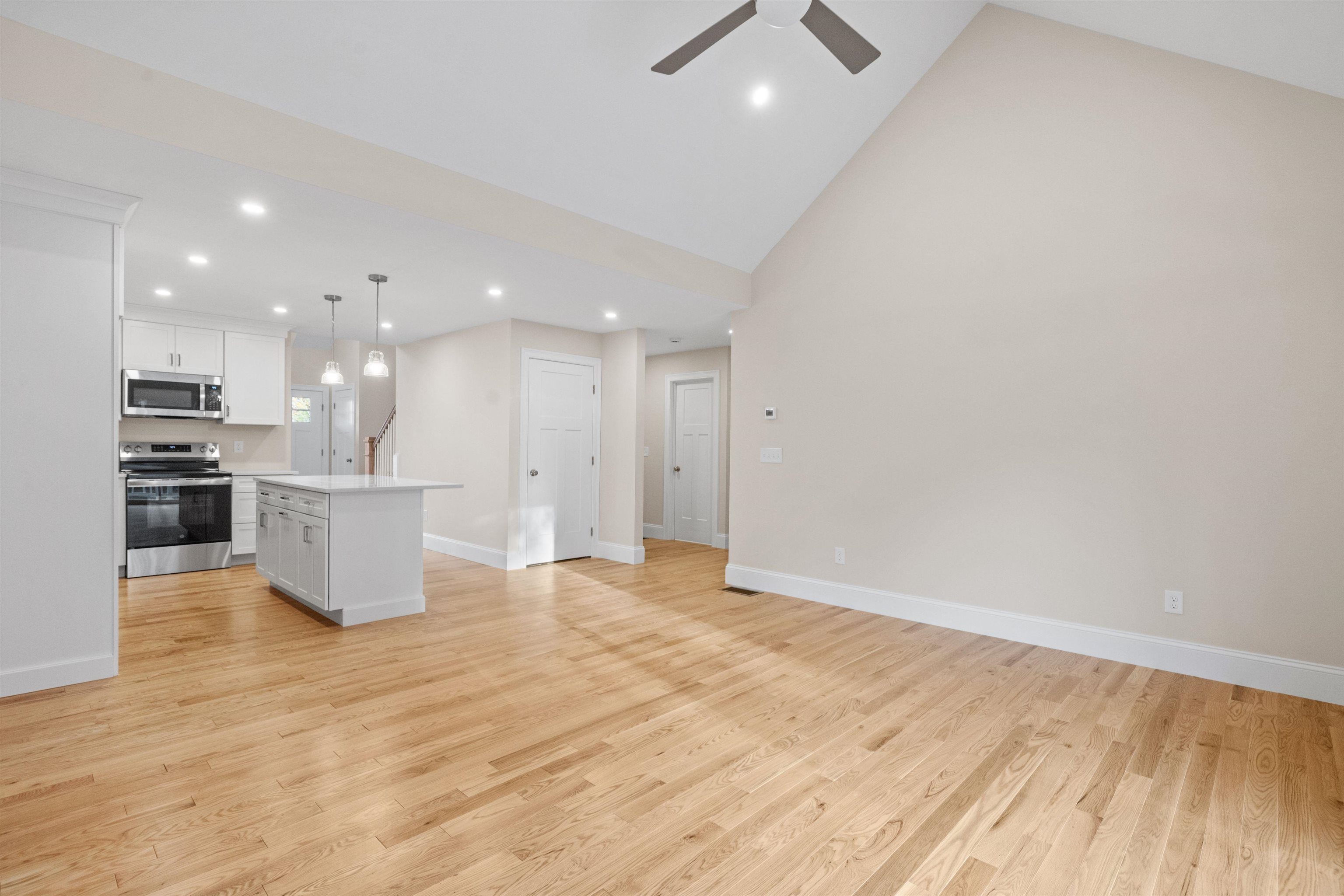 30 Gypsum Lane, Unit 29 Chester, NH 03036 - Photo 14 of 30