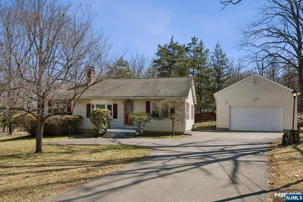 $395,000 | 3 Morgan Lane, Belvidere, NJ 07823