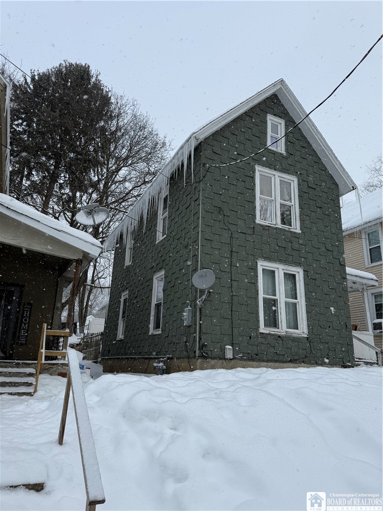 626 Spring Street Jamestown, NY 14701 - Photo 7 of 17