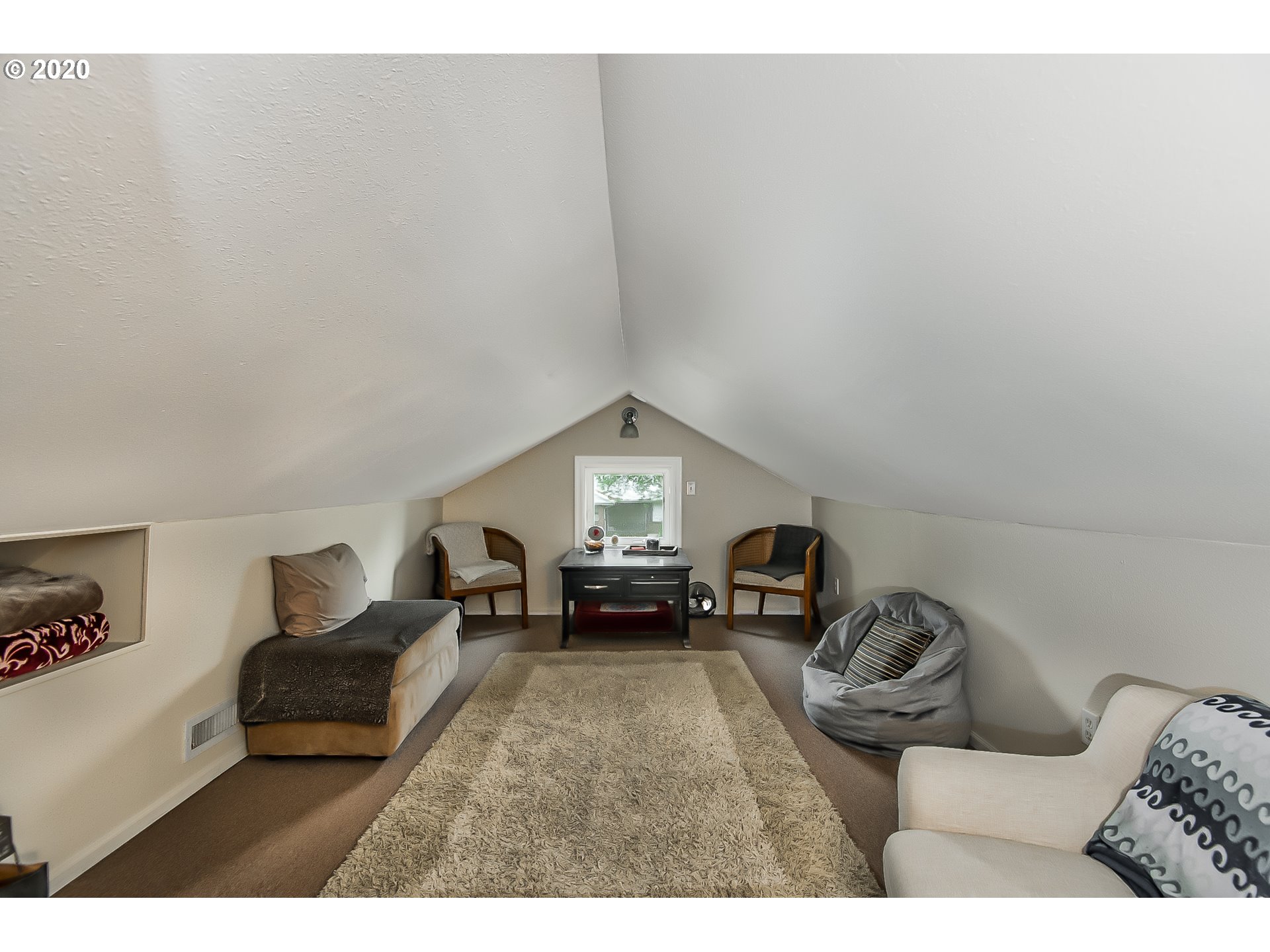 16040 Southeast Johnson Road Clackamas, OR 97015 - Photo 15 of 25 Gallery Image 15
