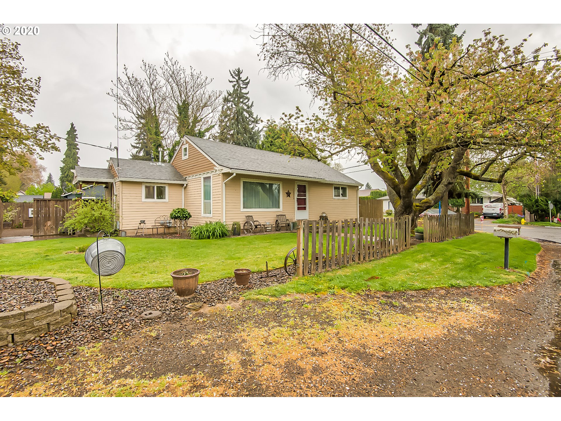 16040 Southeast Johnson Road Clackamas, OR 97015 - Photo 2 of 25 Gallery Image 2