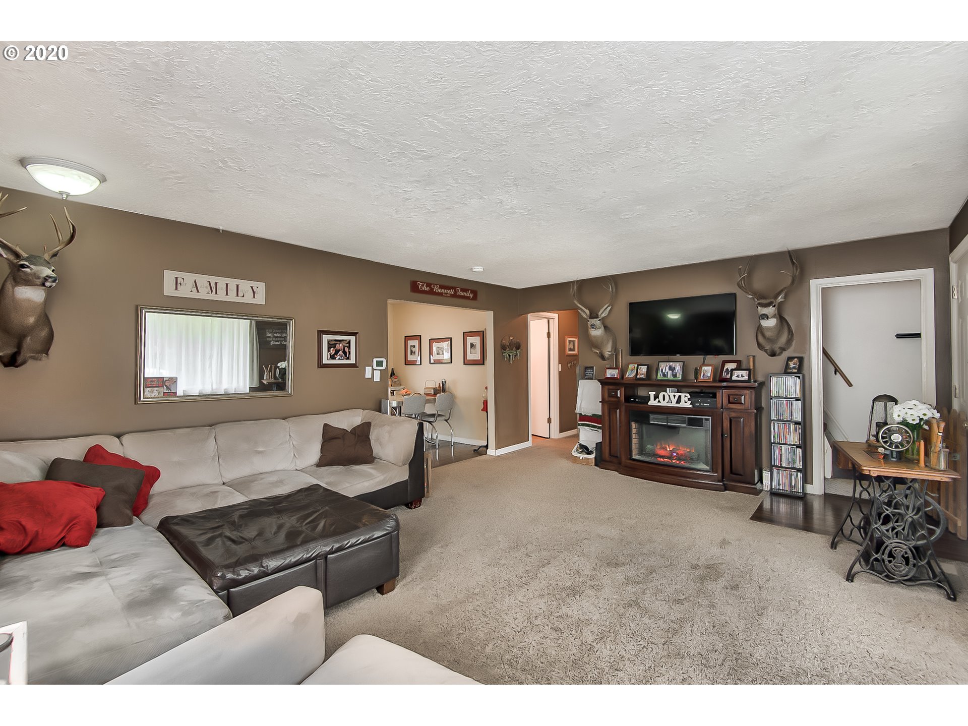 16040 Southeast Johnson Road Clackamas, OR 97015 - Photo 4 of 25 Gallery Image 4