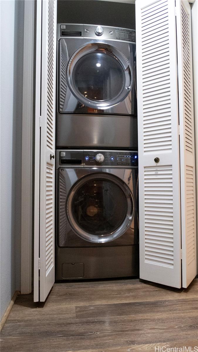 520 Lunalilo Home Road, Unit 7107 Honolulu, HI 96825 - Photo 17 of 21 a close up view of washer and dryer