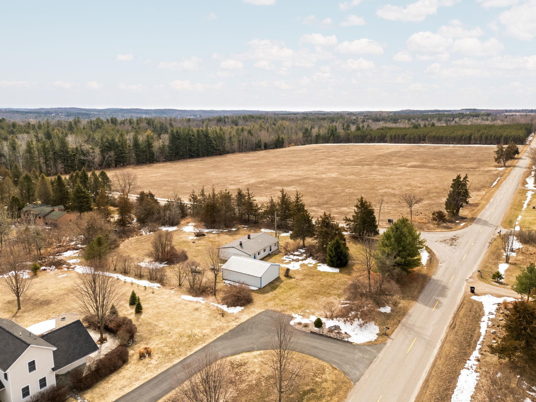 9125 Ayers Road Williamsburg, MI 49690 - Photo 29 of 31