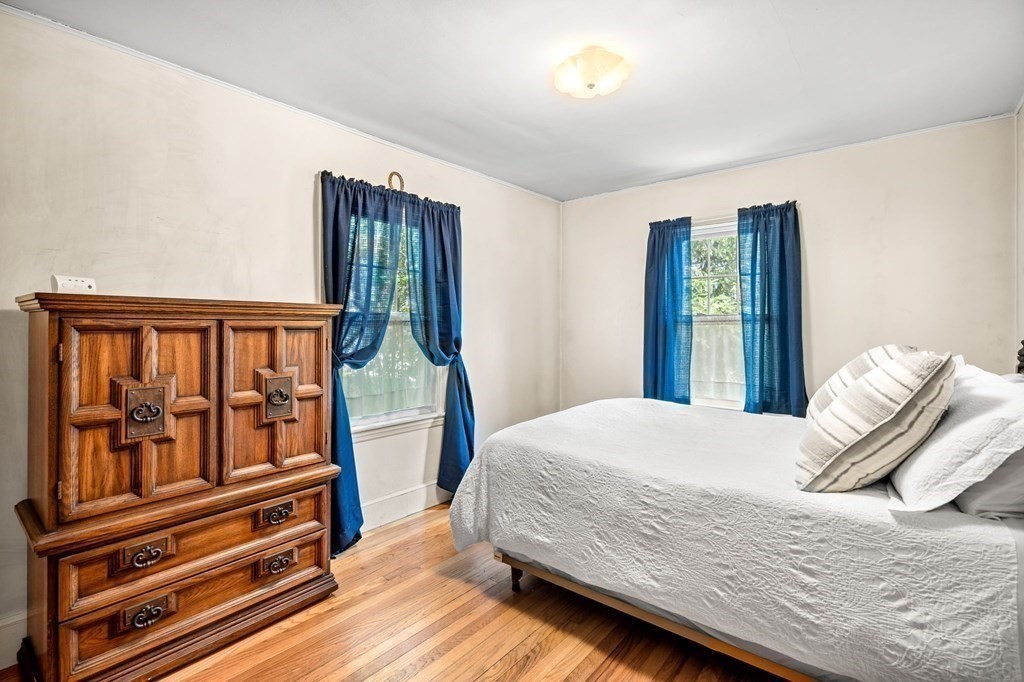 37 Maplewood Avenue Methuen, MA 01844 - Photo 11 of 21