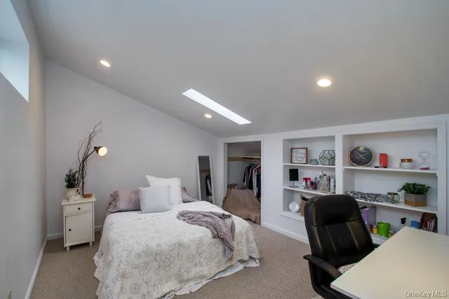 $749,000 | 84 Kristin Lane, Hauppauge, NY 11788