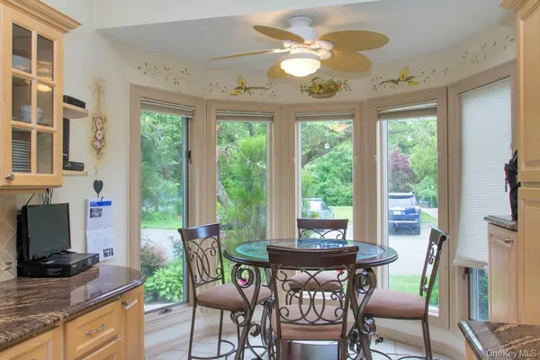 $699,000 | 84 Kristin Lane, Hauppauge, NY 11788