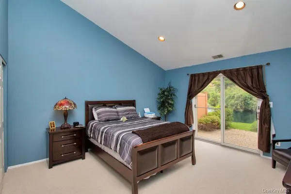 $699,000 | 84 Kristin Lane, Hauppauge, NY 11788