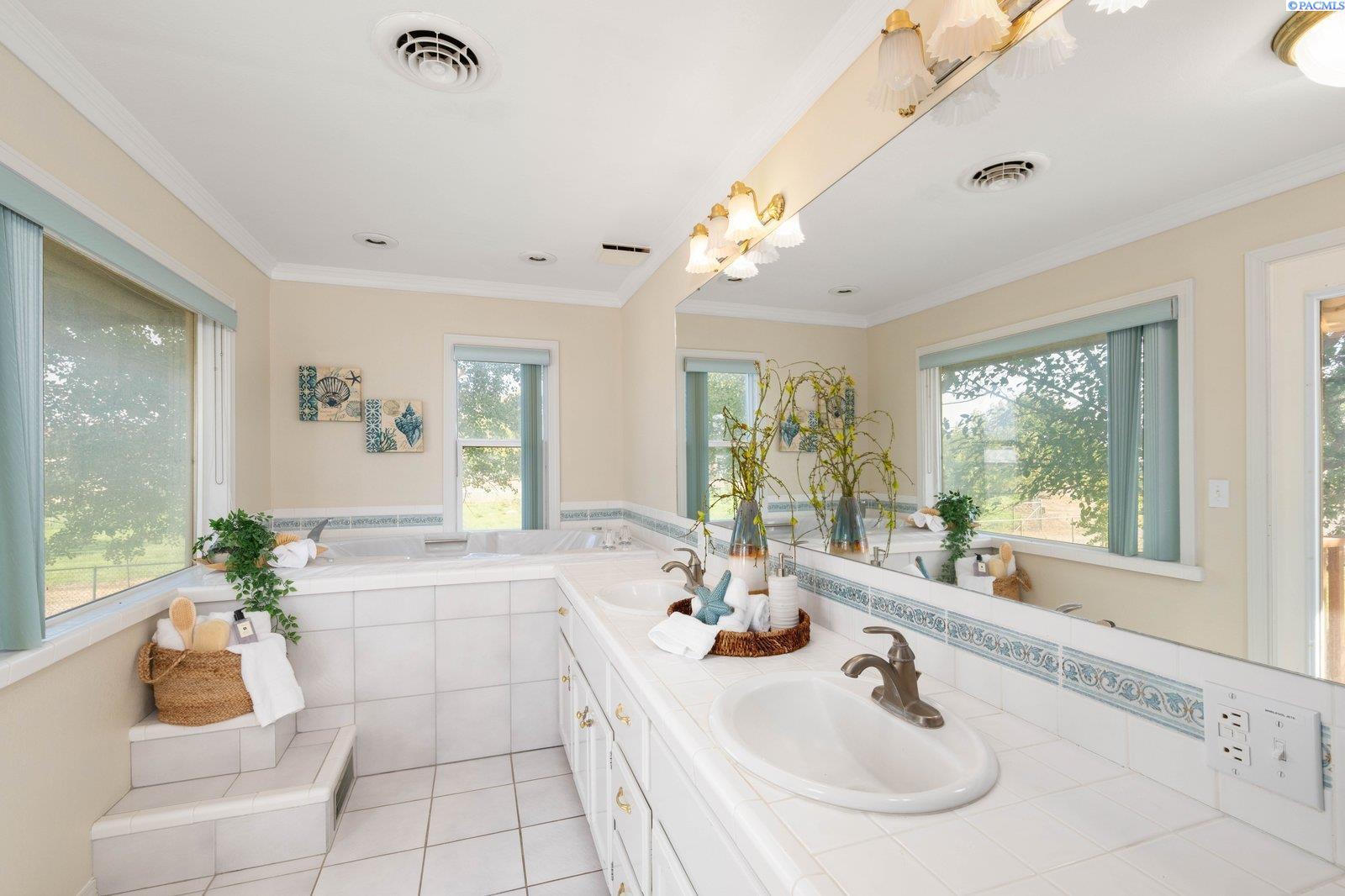 5451 Columbia River Road Pasco, WA 99301 - Photo 25 of 48 Gallery Image 25