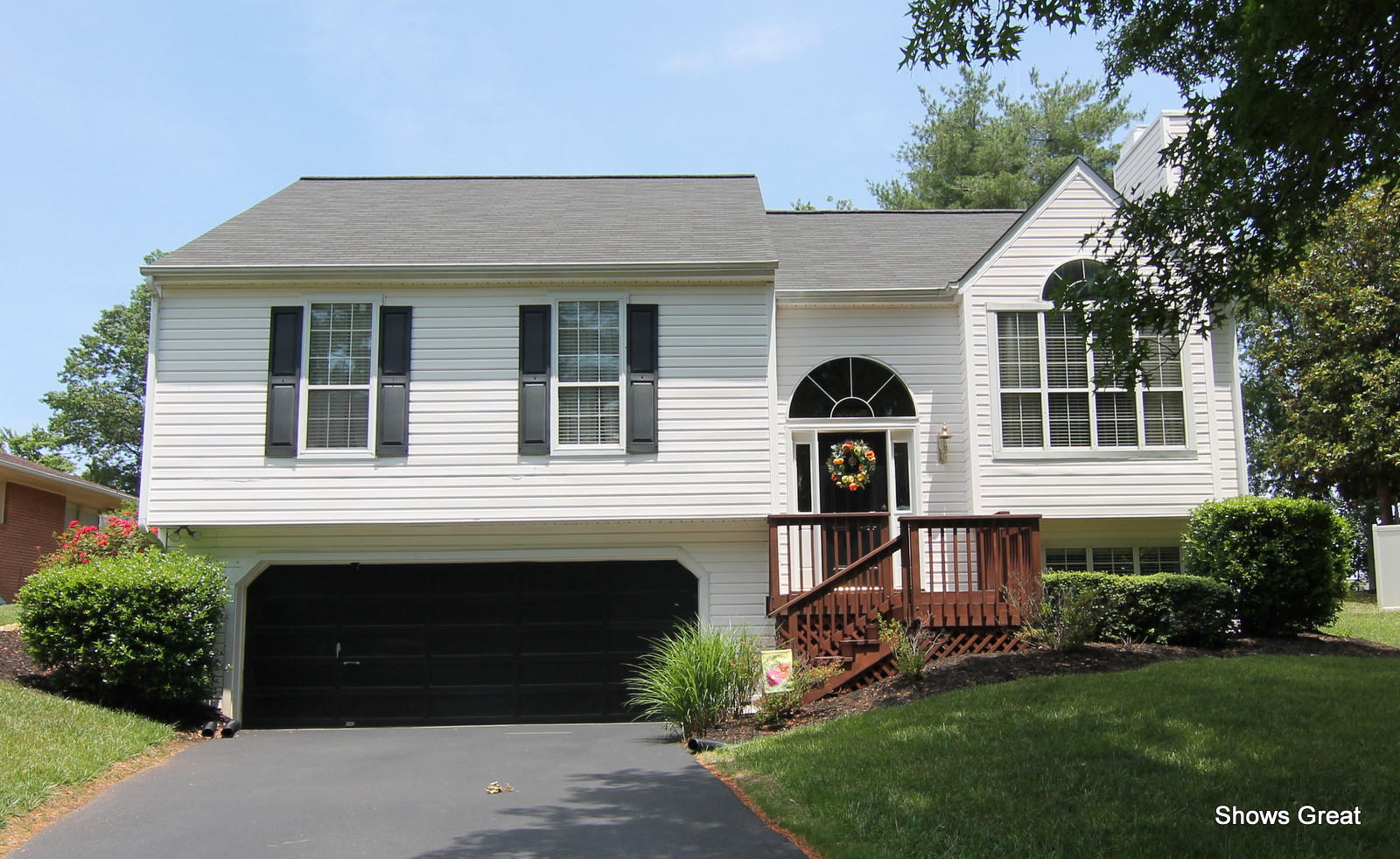 5511 Castle Rock Road Roanoke, VA 24018 - Photo 3 of 34 IMG_6398