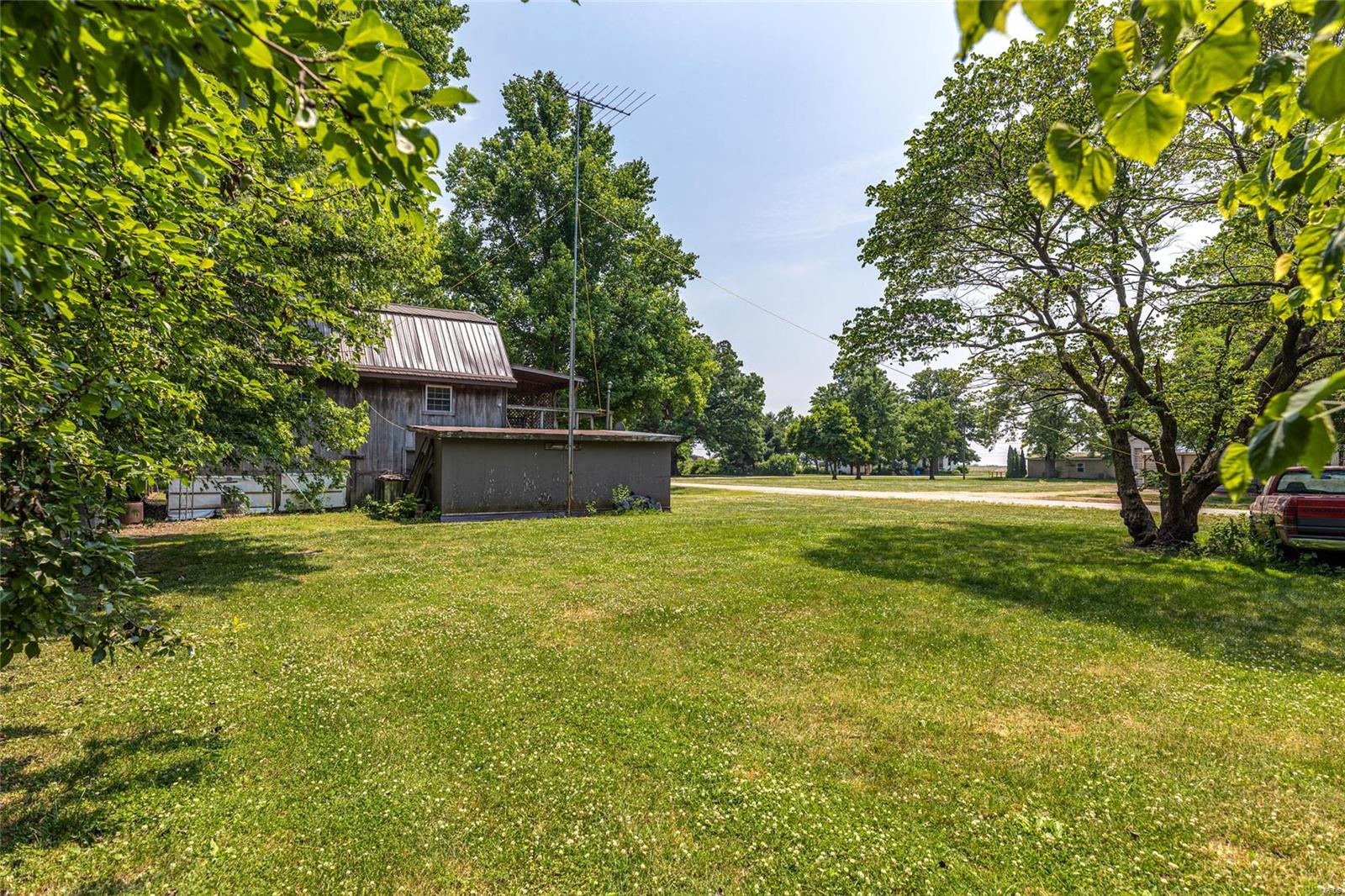 205 Fraley Road Harvel, IL 62538 - Photo 14 of 20