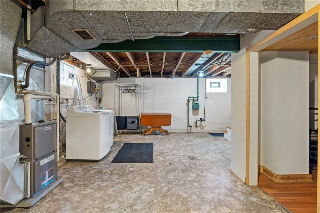 469 Greenlee Road Pittsburgh, PA 15227 - Photo 23 of 31 Gallery Image 23