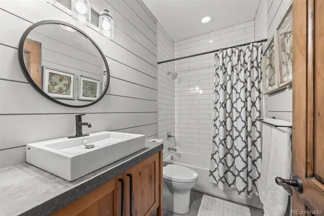 an outdoor view of garden