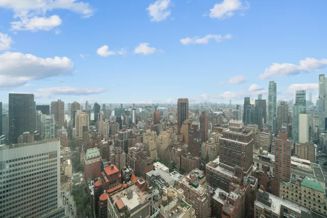 $2,195,000 | 425 5th Avenue, Unit 57A | Midtown South