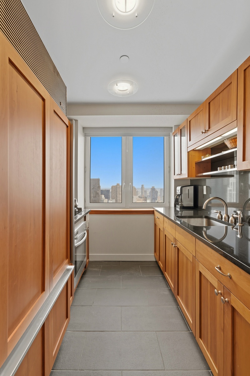425 5th Avenue, Unit 57A Manhattan, NY 10016 - Photo 6 of 20