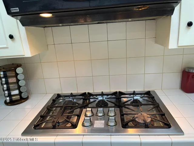 a close view of sink