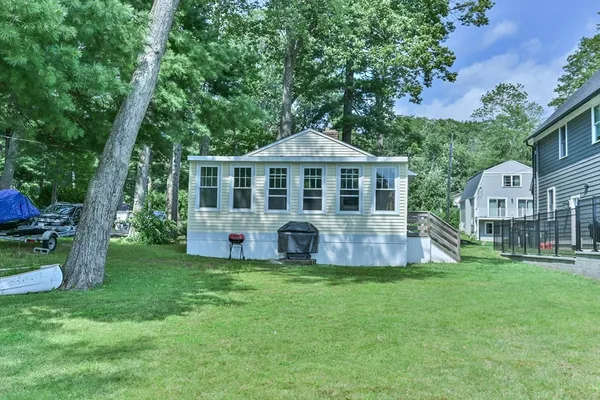 $675,000 | 23 Lakeview Road, Webster, MA 01570
