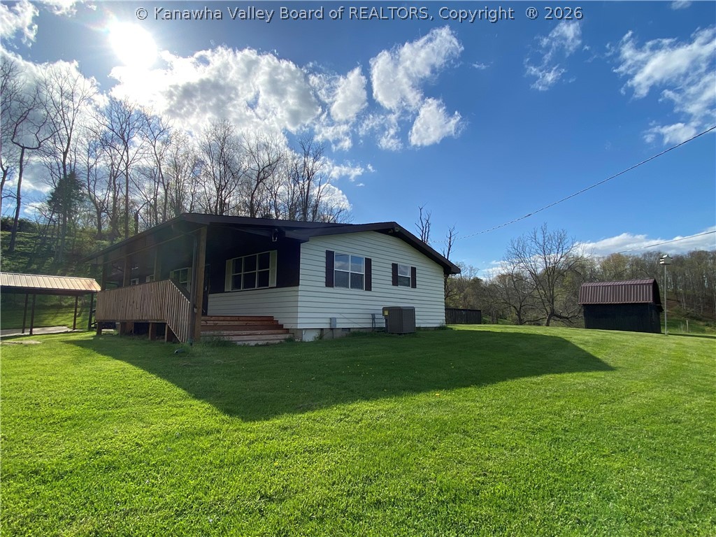 699 Weekly Run Road Cottageville, WV 25239 - Photo 3 of 30 Gallery Image 3