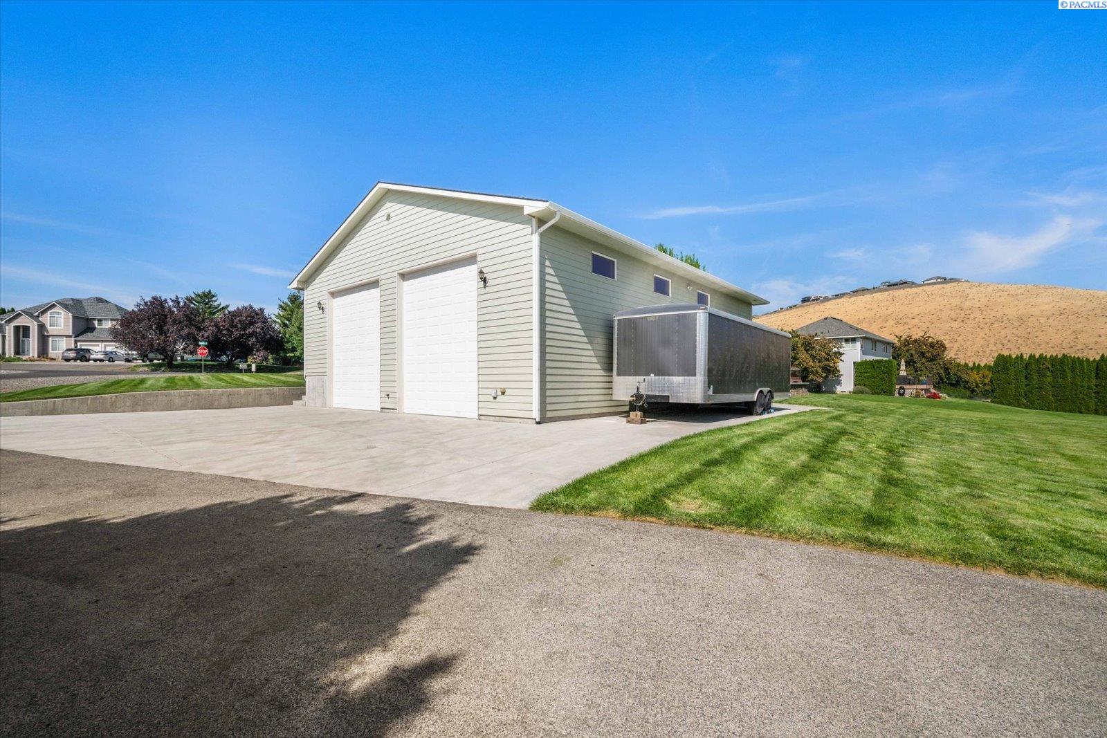 225 Sarah Road Kennewick, WA 99338 - Photo 3 of 50 Gallery Image 3