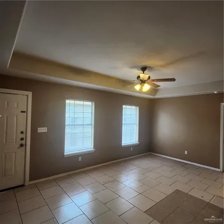 $1,300 | 702 Jade Street, Unit B, Edinburg, TX 78541