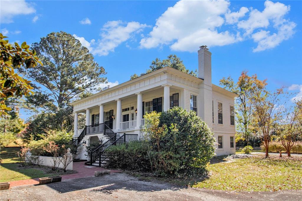 112 Hillcrest Road West Point, GA 31833 - Photo 3 of 34