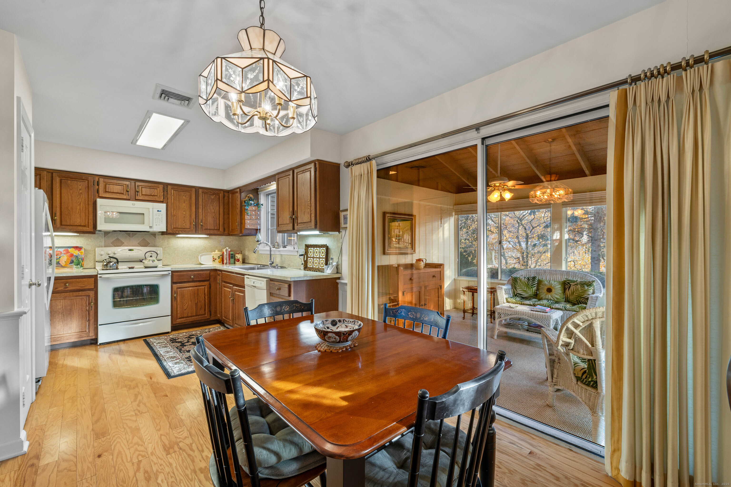 3 Sandgate Circle, Unit 3 Madison, CT 06443 - Photo 14 of 39
