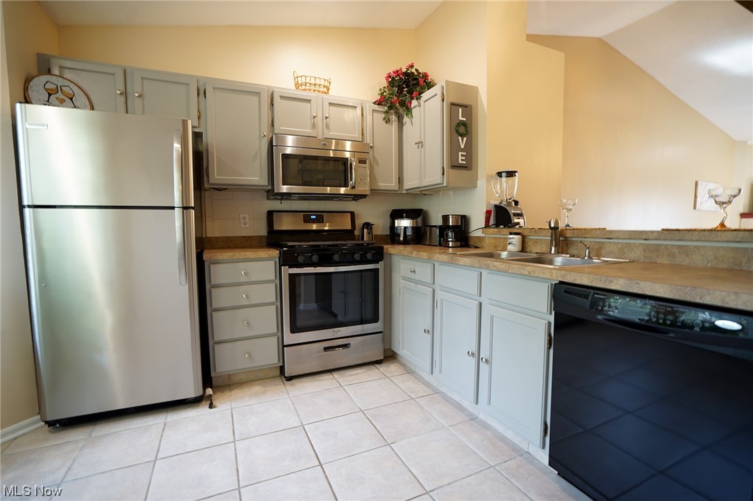 6917 Tippecanoe Road Canfield, OH 44406 - Photo 2 of 19 Gallery Image 2
