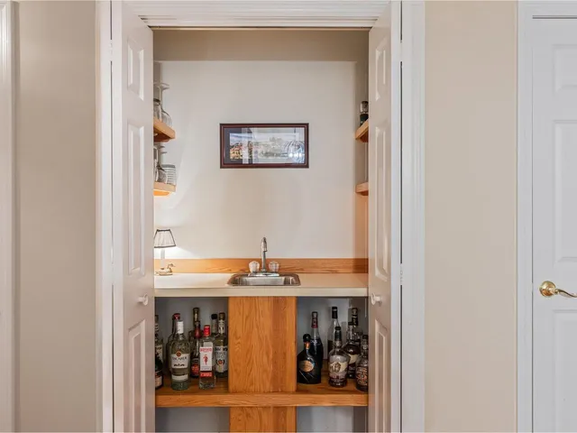 $1,150,000 | 66 Dunder Road, Burlington, VT 05401