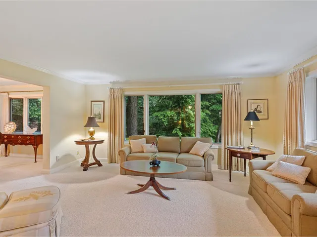 $1,150,000 | 66 Dunder Road, Burlington, VT 05401