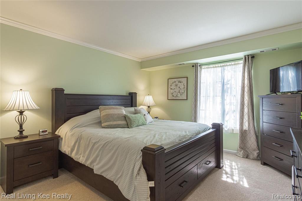 1853 Meadow Dale Court Rochester Hills, MI 48309 - Photo 20 of 43