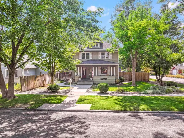 $419,000 | 304 8th Avenue East, Twin Falls, ID 83301